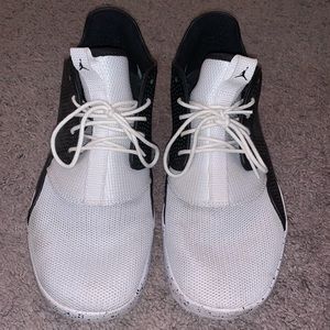 Jordan Eclipse “Black White” size 10.5